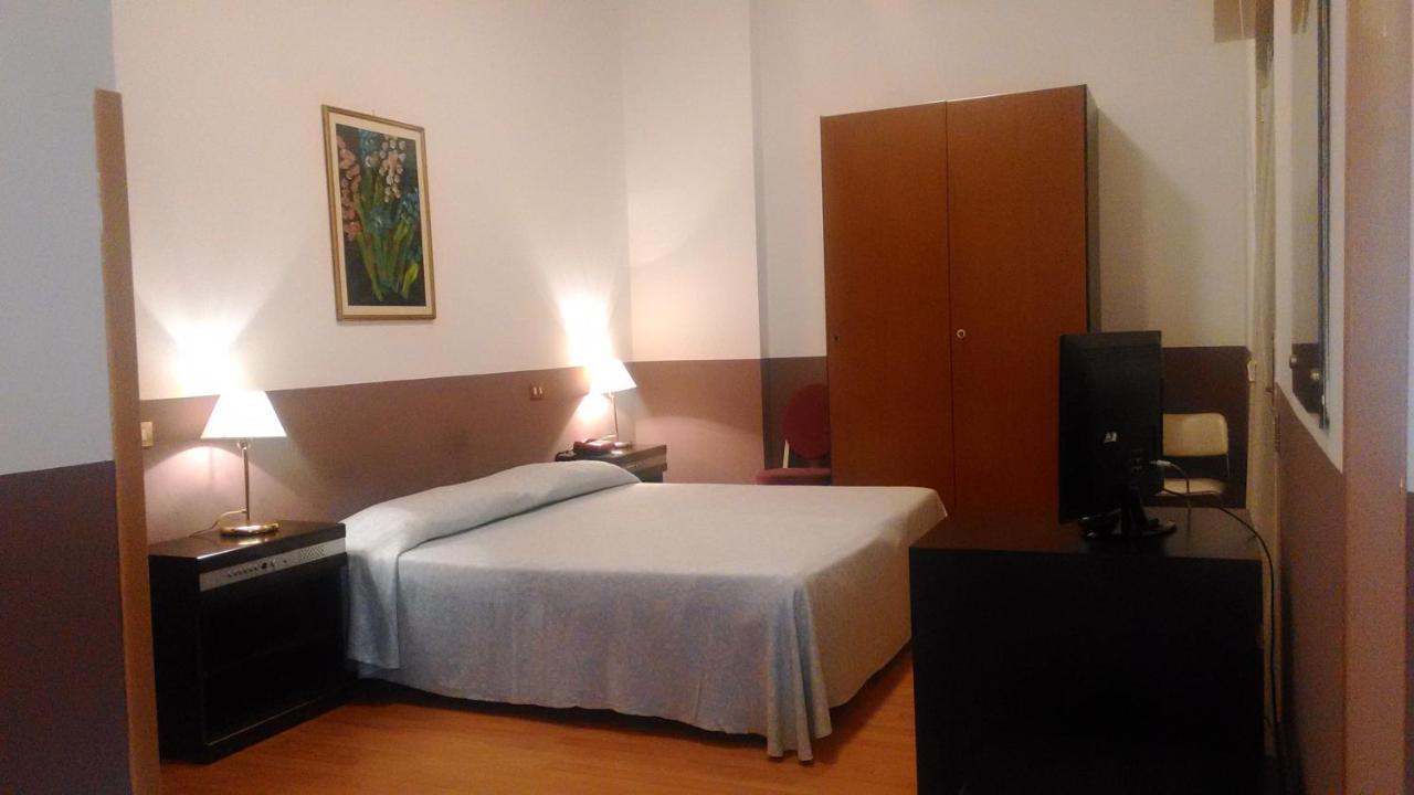 Crisol Europa Hotel Palermo Eksteriør billede