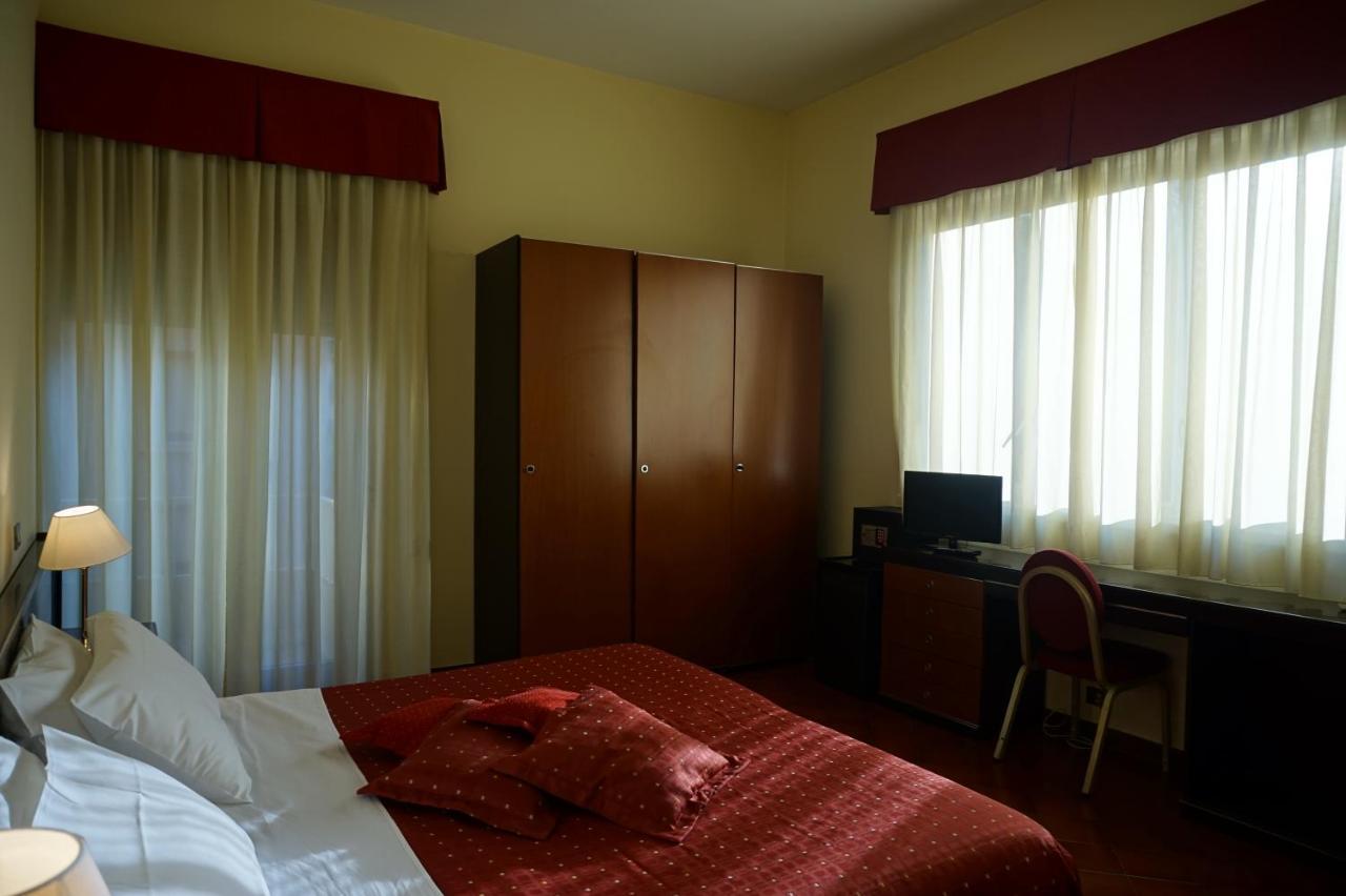 Crisol Europa Hotel Palermo Eksteriør billede