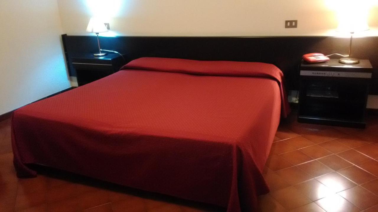 Crisol Europa Hotel Palermo Eksteriør billede