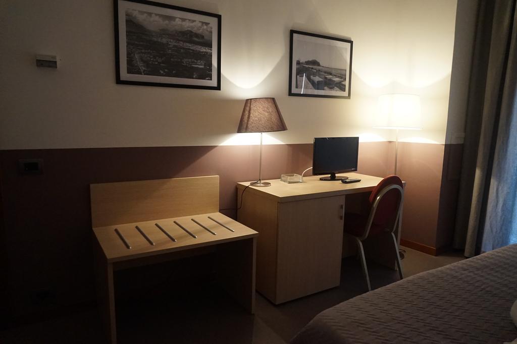 Crisol Europa Hotel Palermo Eksteriør billede